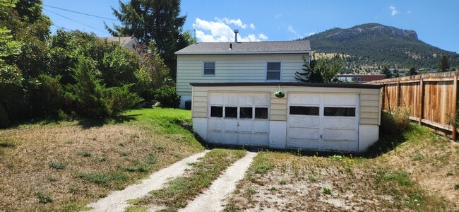Building Photo - 1220 Cannon St