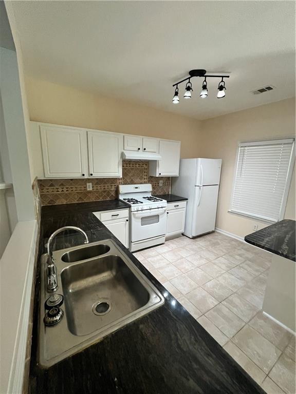 Building Photo - 4645 Valais Ct