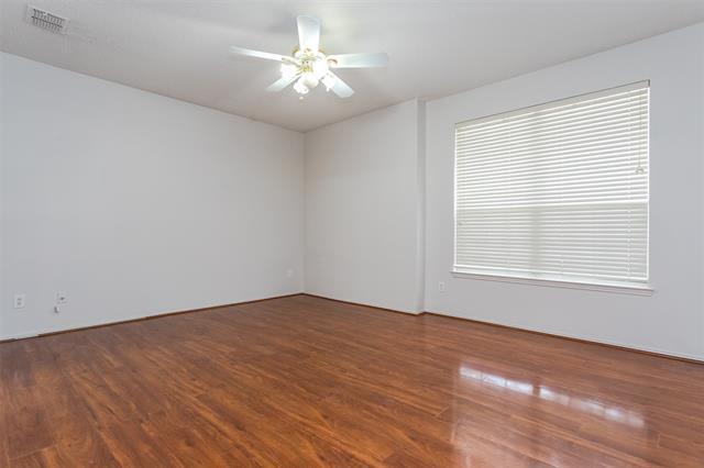 Building Photo - 738 Opal Ln