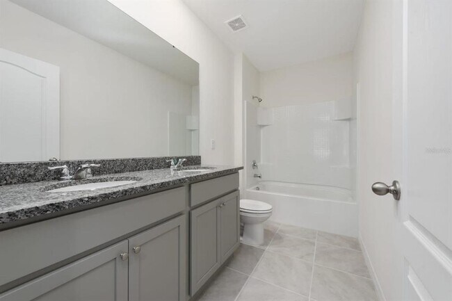 Building Photo - 1296 Cascades Ave