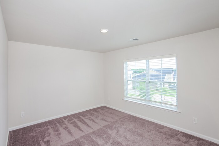 Building Photo - 79 Blue Fescue Way