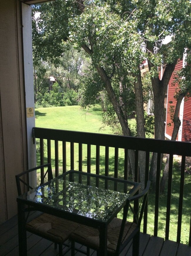 Building Photo - Charming 1-Bedroom Condo with Great Amenities