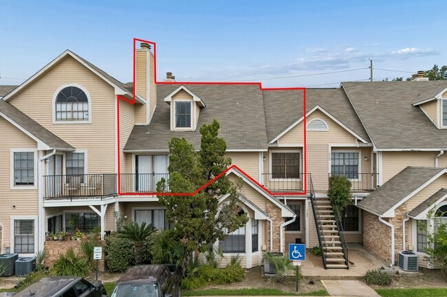 Building Photo - 2300 Old Spanish Trl