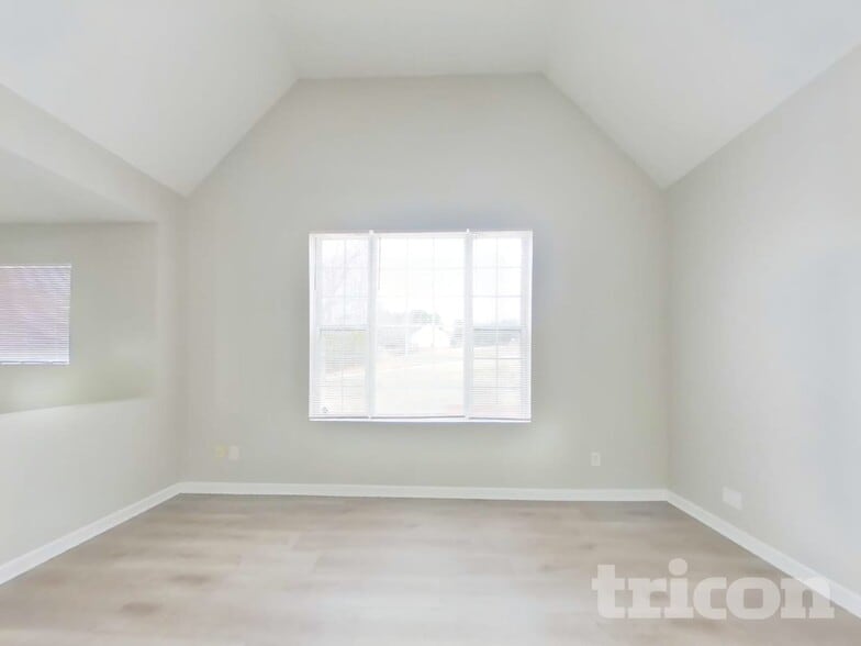 Building Photo - 1401 Lancaster Ct