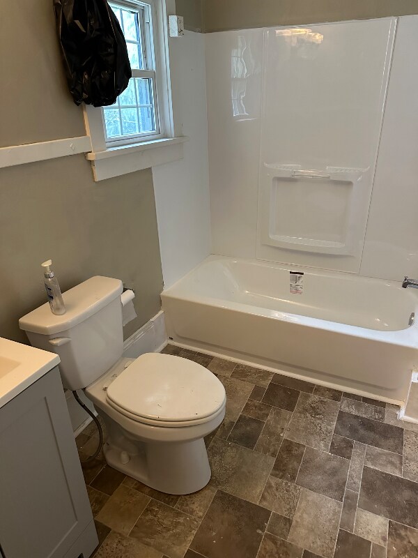 Building Photo - 881 Babbitt Rd