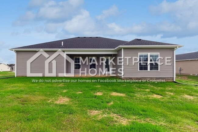 Building Photo - 441 Deluth Dr