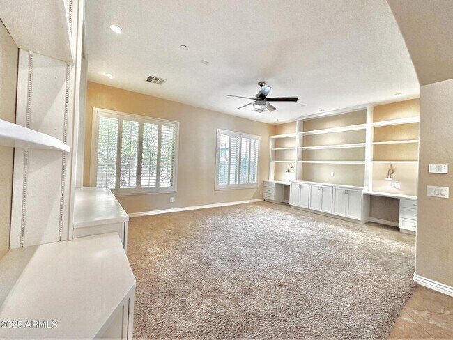 Building Photo - 3220 N 136th Dr