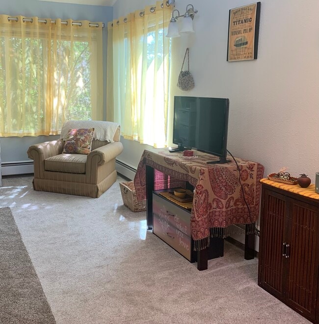 Building Photo - 2231