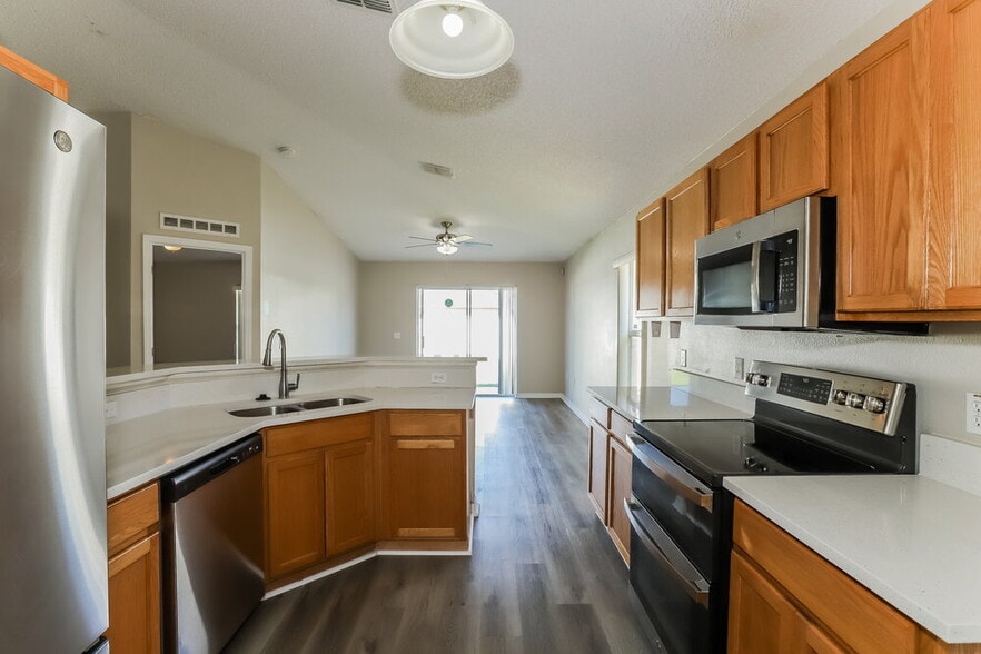 Building Photo - 12938 Bridleford Dr