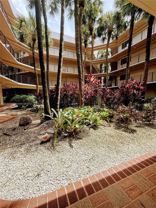 Building Photo - 8760 SW 133rd Avenue Rd