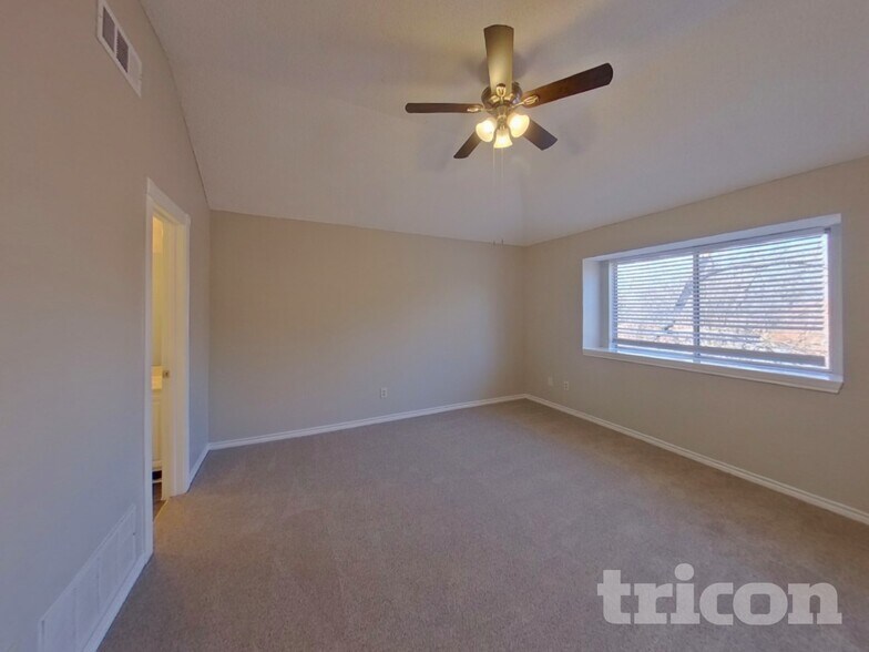 Building Photo - 1417 Baker Dr