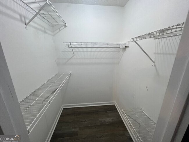 Building Photo - 160 Mountain View Cir