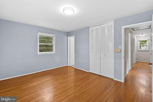 Building Photo - 4222 Braeburn Dr