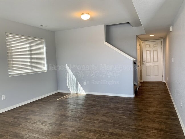 Building Photo - 3875 Reindeer Cir