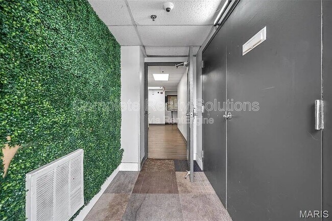 Building Photo - 8612 Halls Ferry Road