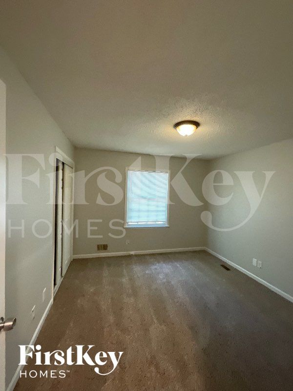 Building Photo - 1393 Panola Rd