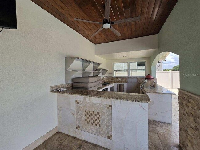Building Photo - 3927 E Eden Roc Cir