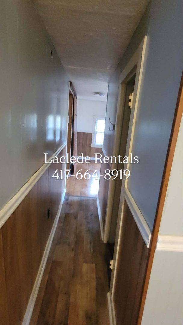 Building Photo - 2 BEDROOM 1 BATHROOM HOUSE.