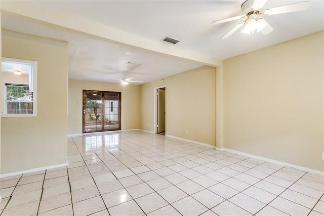 Building Photo - 408 Price Dr