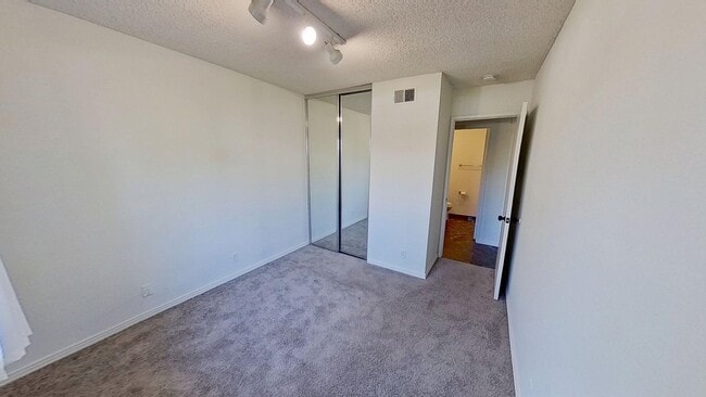 Building Photo - Spacious 3bed/2bath Goleta Condo