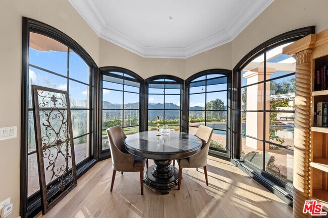 Building Photo - 1415 Cuesta Linda Dr