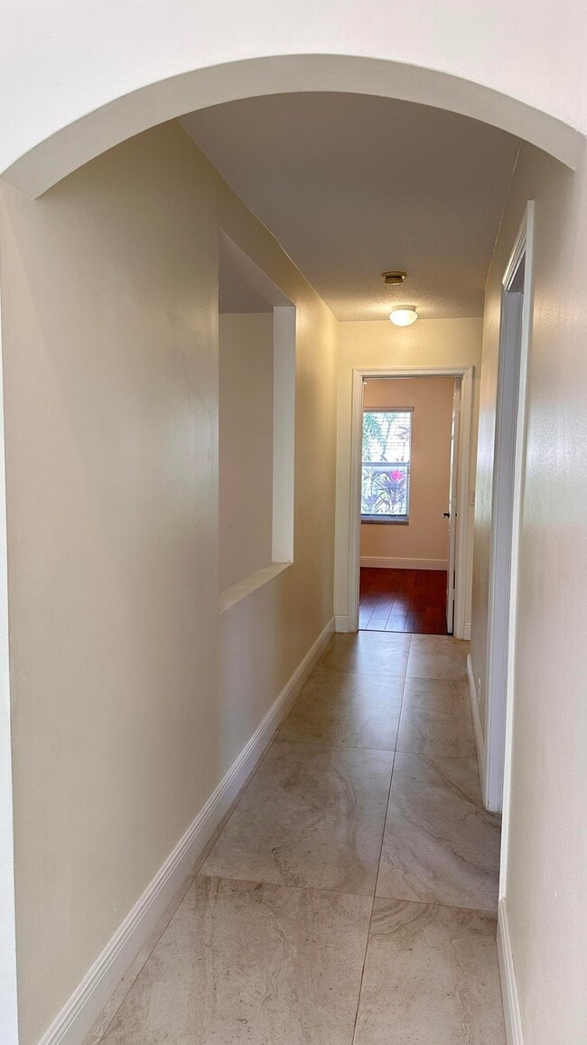 Building Photo - 19010 SW 10th St