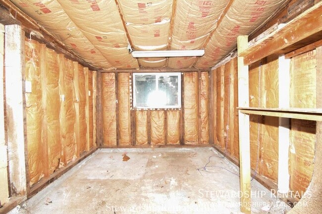 Building Photo - 11109 SE 52nd Ave