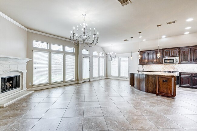Building Photo - 27923 Silverstream Ct