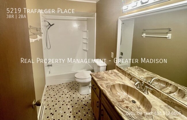 Building Photo - 5219 Trafalger Pl