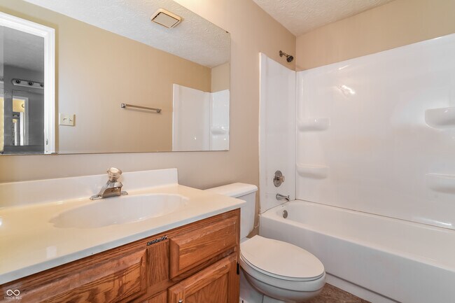 Building Photo - 7727 Maradona Dr S