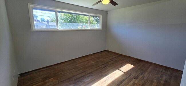 Building Photo - Spacious 3 Bedroom Home in North Corvallis
