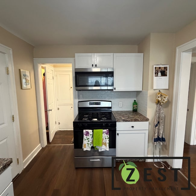 Building Photo - 5025 Somerset Ave