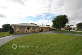 Building Photo - 225 Gleneagles Dr