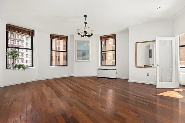 Building Photo - 1 Wall St Court, 1008