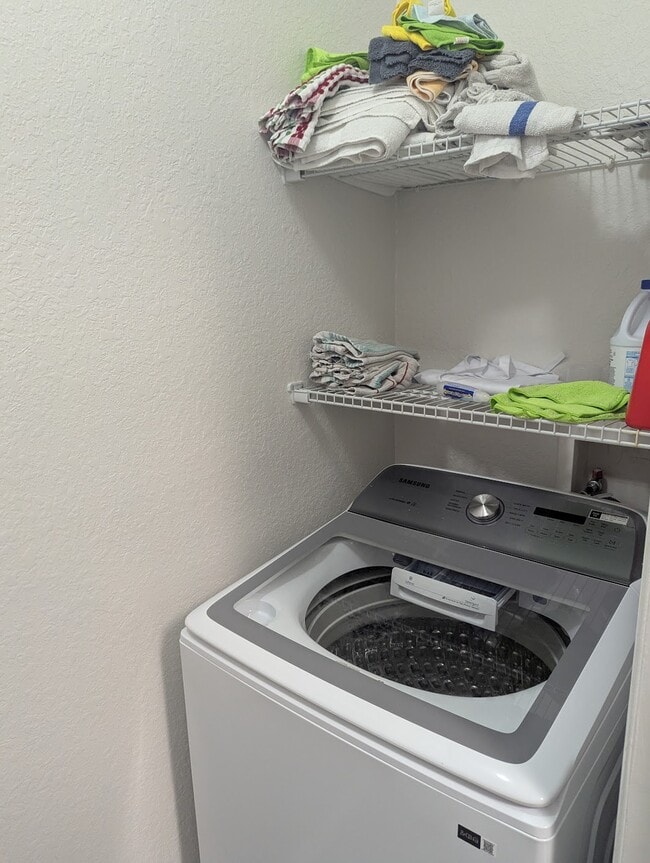 Building Photo - 3751 Conroy Rd