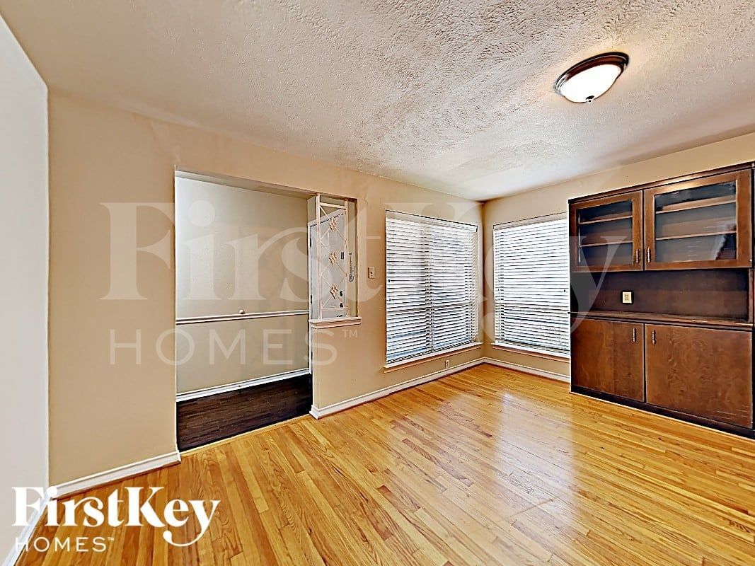 Building Photo - 13630 Onyx Ln