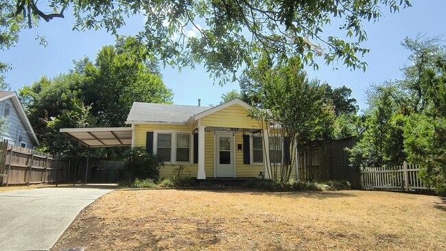 Building Photo - 1704 NW 41st St