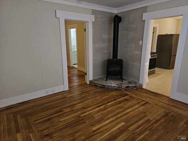 Building Photo - 412 Lincoln St