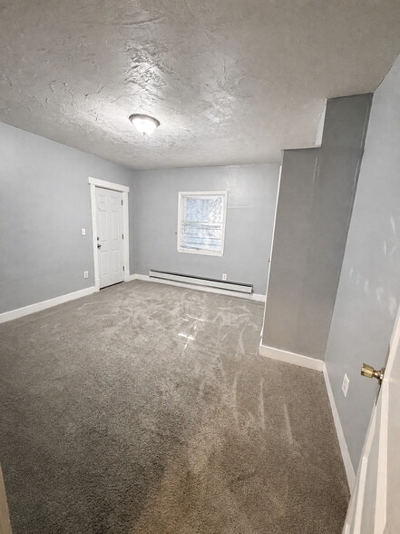 Building Photo - 1713 Walz St