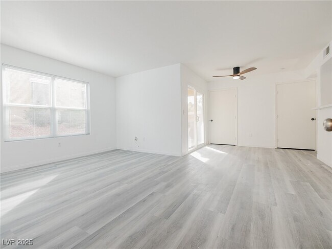 Building Photo - 2300 E Silverado Ranch Blvd