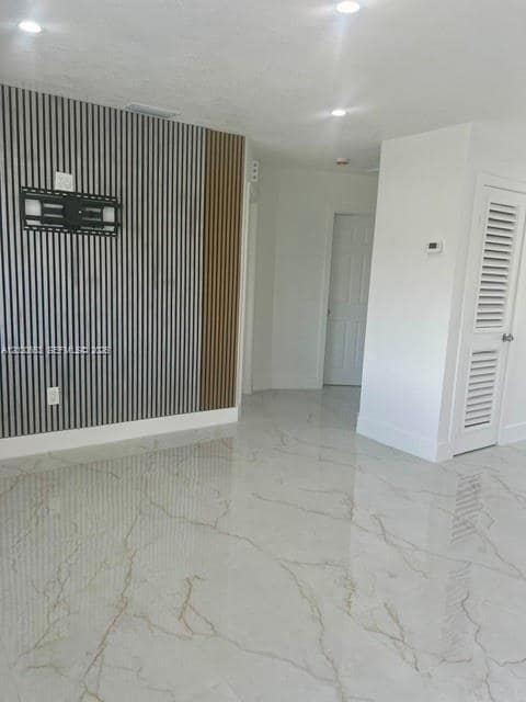 Building Photo - 12020 W Golf Dr
