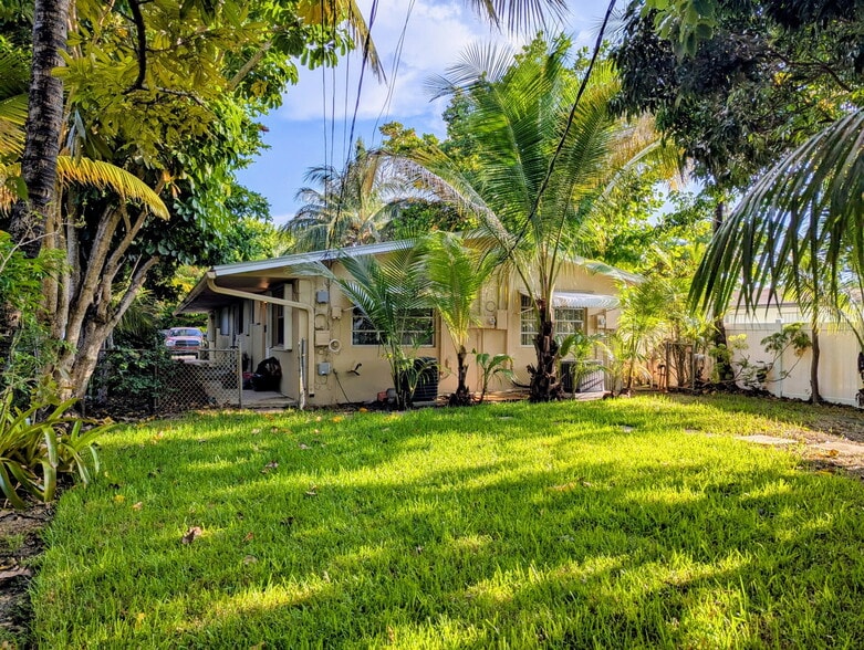 Backyard - 38 SW 7th St