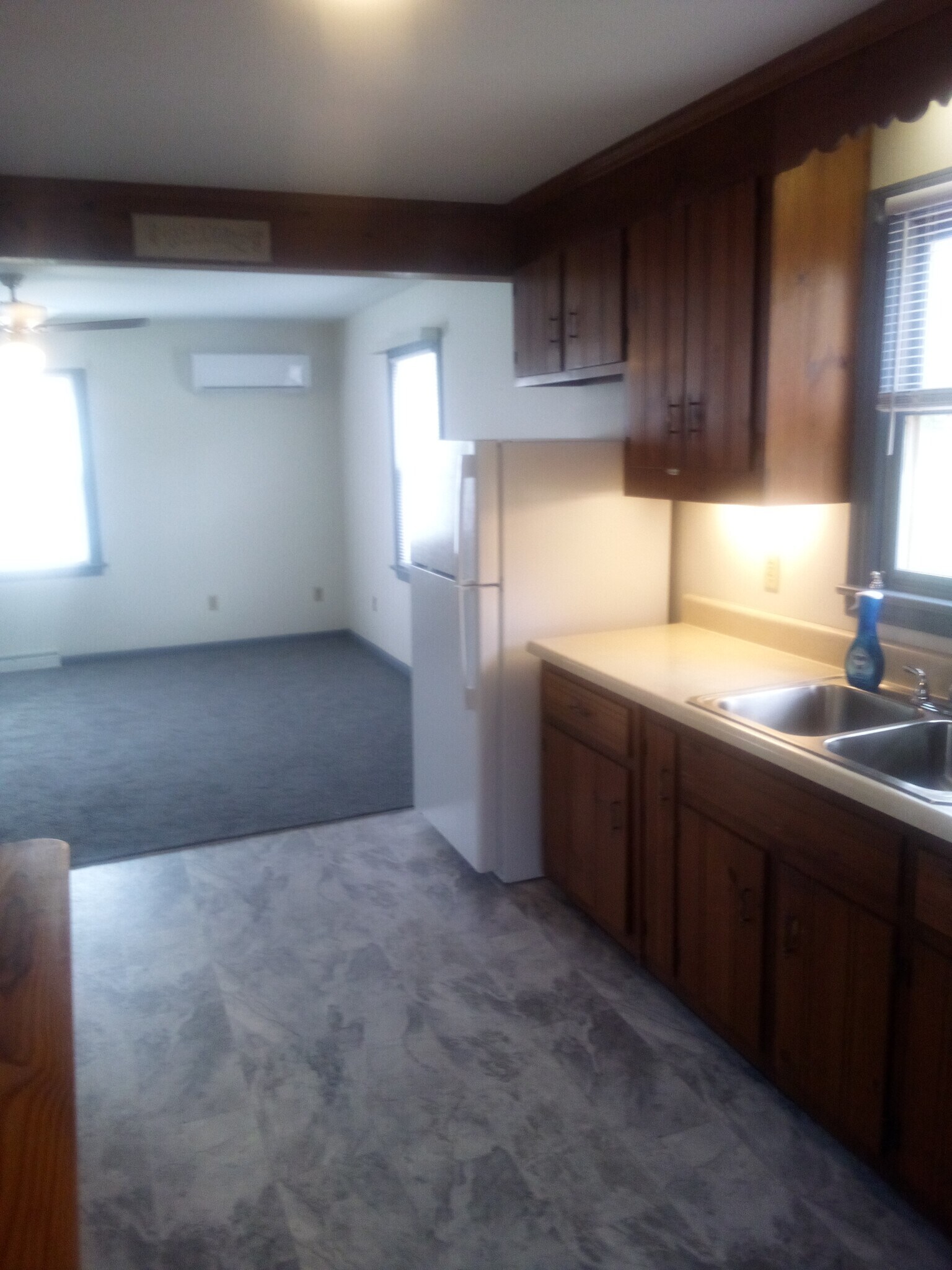 Building Photo - 703 Monroe St