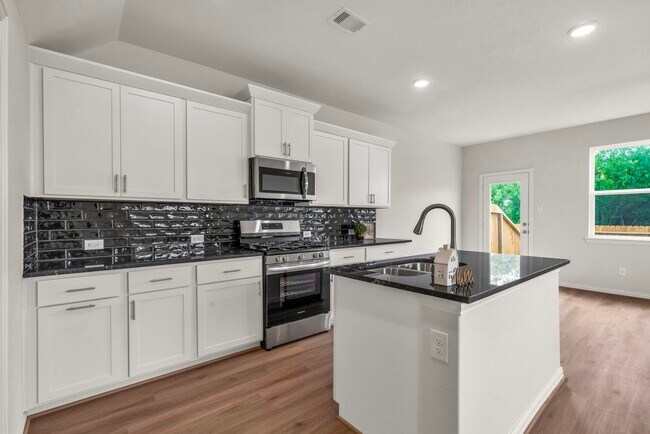 Building Photo - 27839 Western Crk Ct