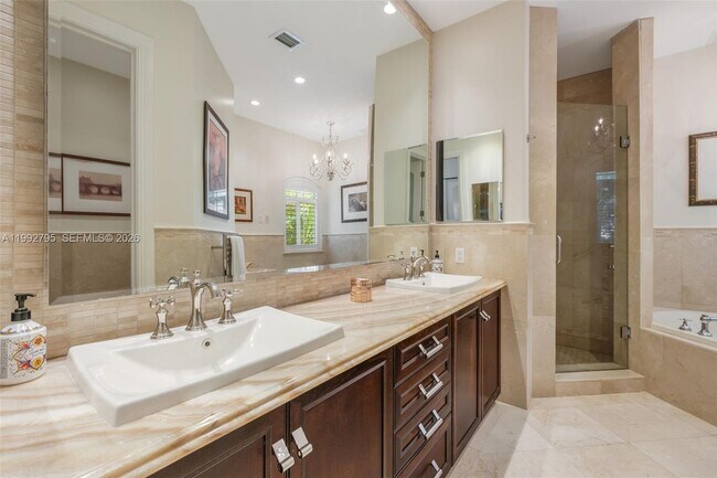 Building Photo - 755 Tiziano Ave