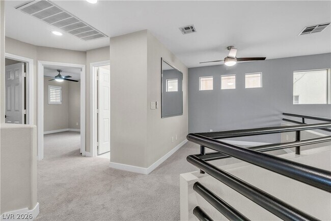 Building Photo - 1712 Estrella St