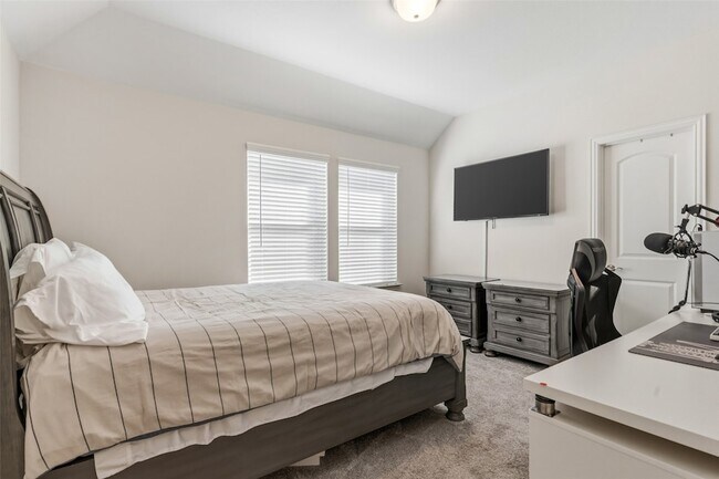 Building Photo - 1934 Peace Pl