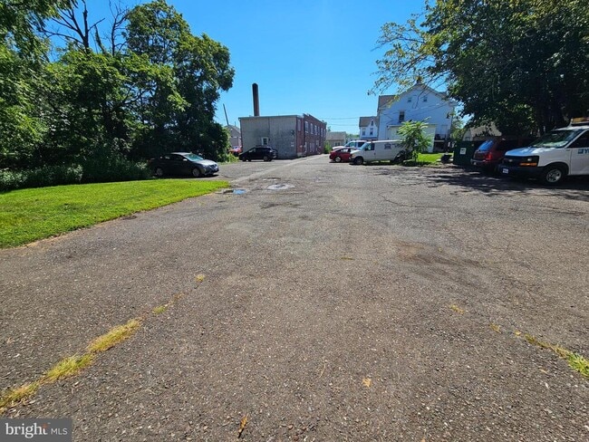 Building Photo - 63 N Main St