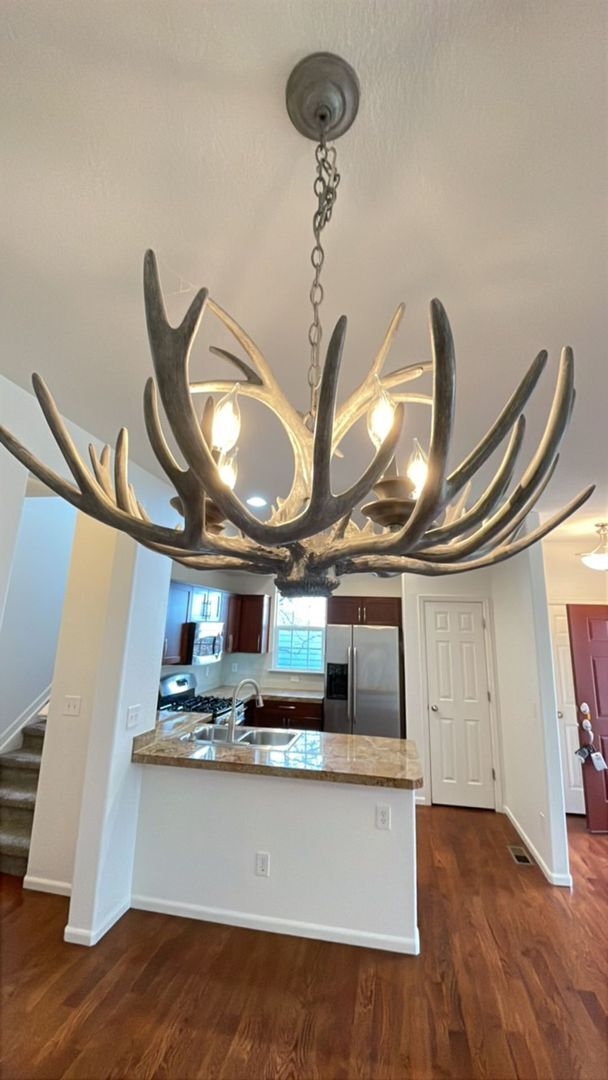 Building Photo - Charming 2 Bedroom, 2.5 bath Townhome in Fabulous Erie, Co!