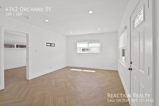 Building Photo - 4342 Orchard St